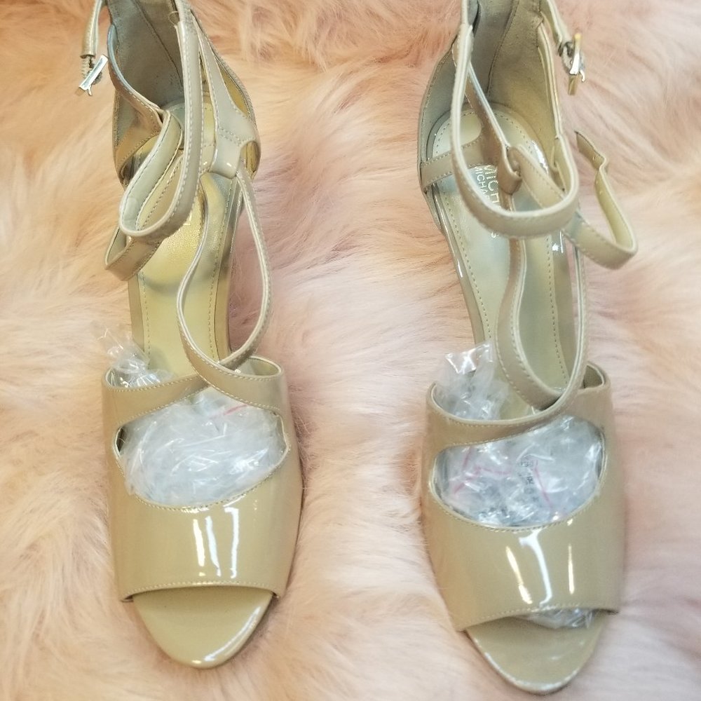 NUDE HEELS